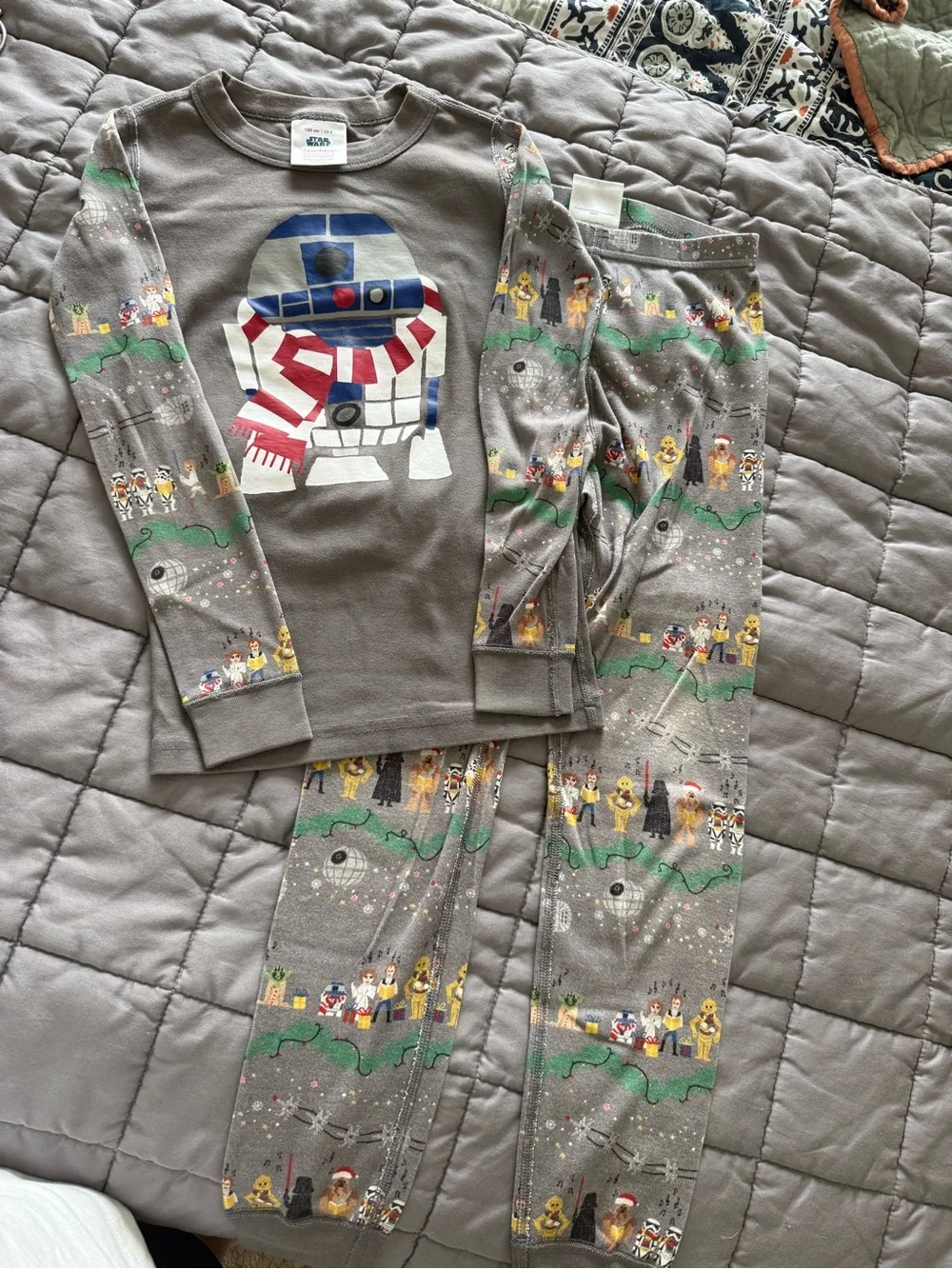 Hanna Andersson Christmas Star Wars R2-D2 Holiday Pajama Set